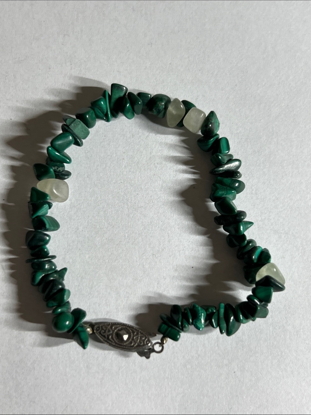 Green Chip Stone Stretch Bracelet with Silver-Tone Clasp